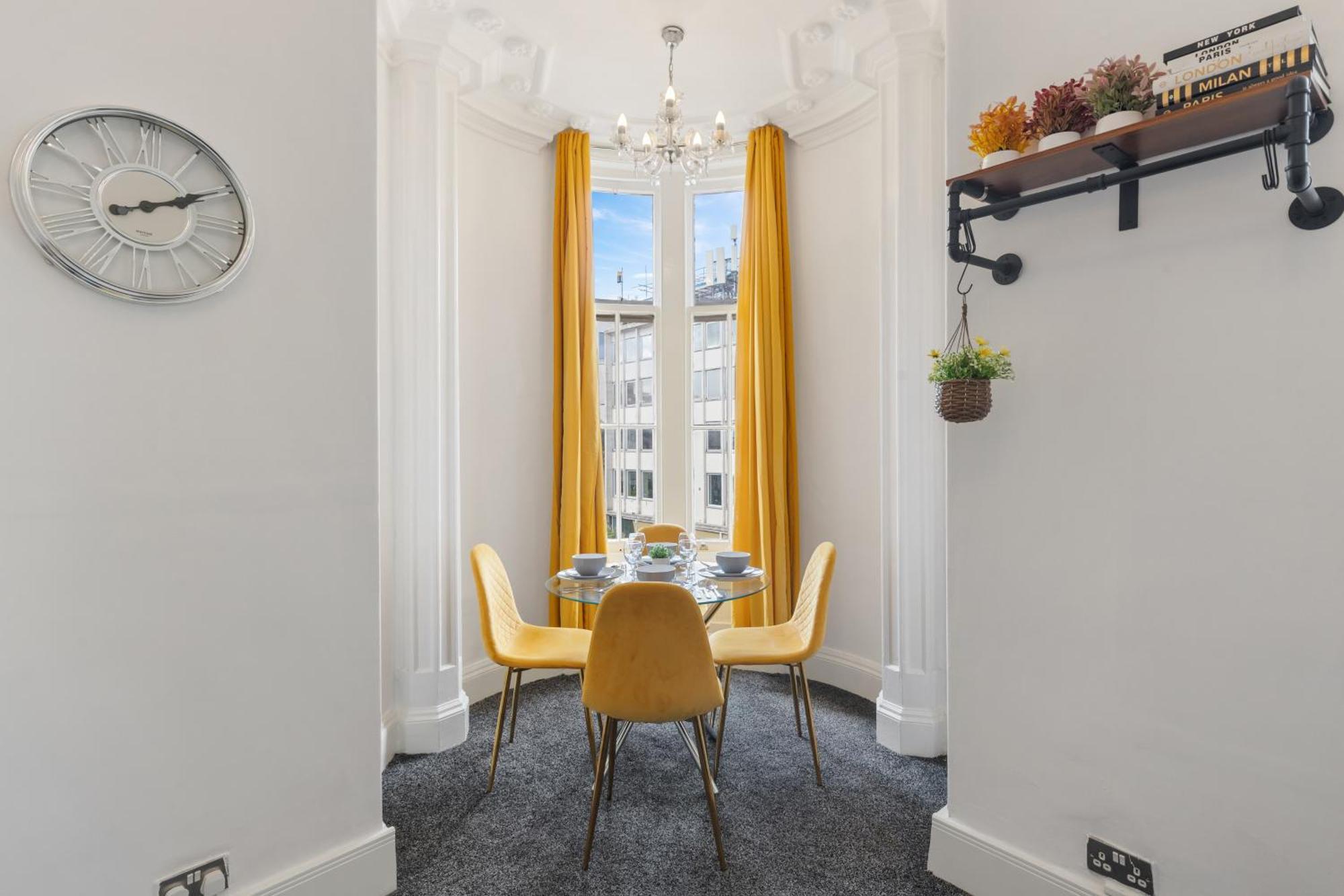 Luxurious Apartments On Oxford Street Londra Dış mekan fotoğraf